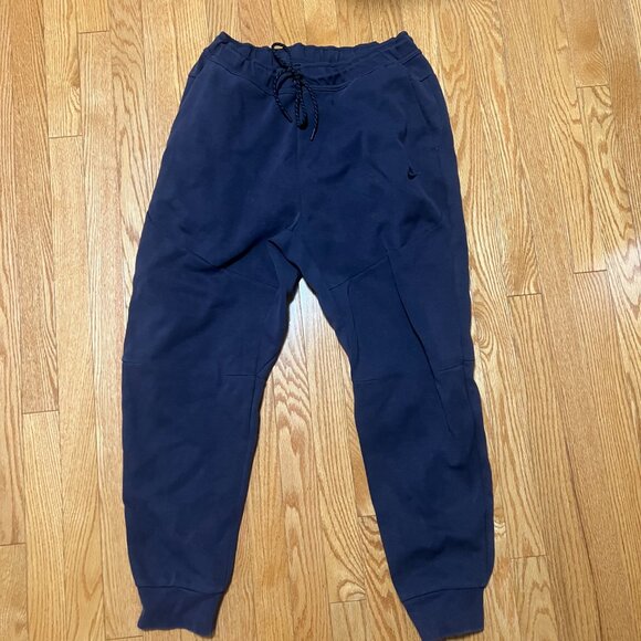 Men’s Clothes(Pants, Hoodies, Jackets) - Picture 10 of 12